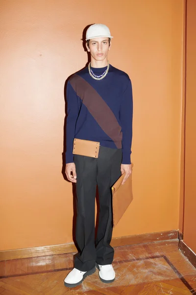 Look 22
